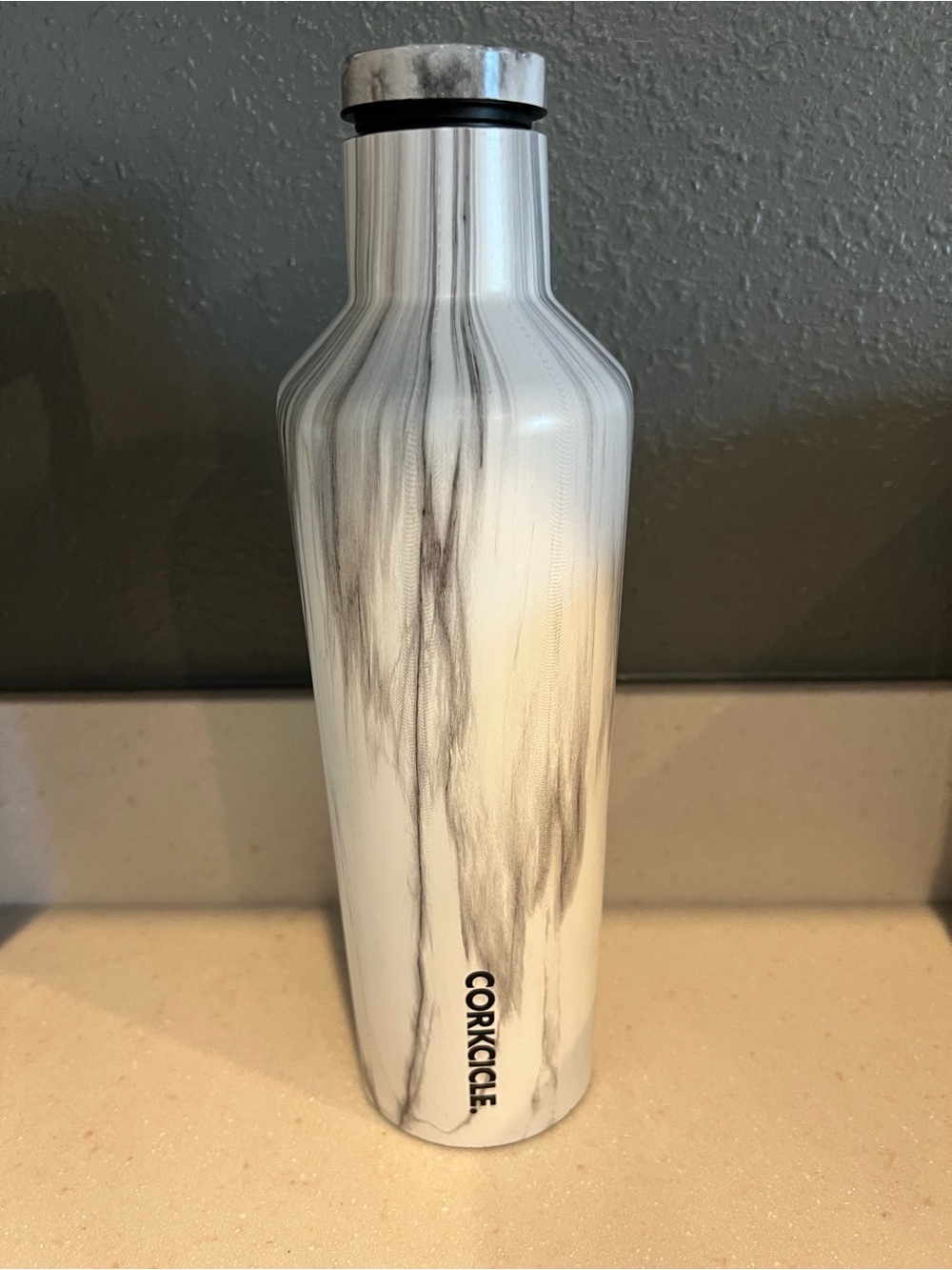 Corkcicle Marble-Pattern Stainless Insulated Bottle - White & Gray